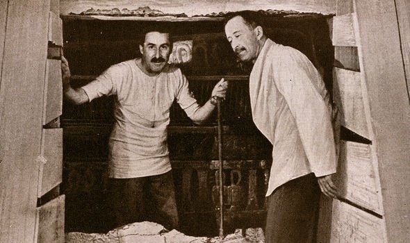 Howard Carter phát hiện lăng mộ Vua Tut năm 1922. Ảnh: Getty Images