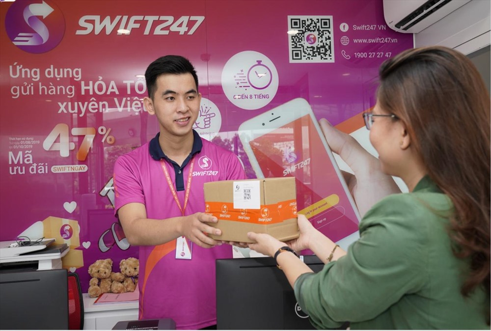 Văn phòng của SWIFT247 hoạt động liên tục 24/7 nên khách có thể giao nhận hàng hóa bất kỳ lúc nào.