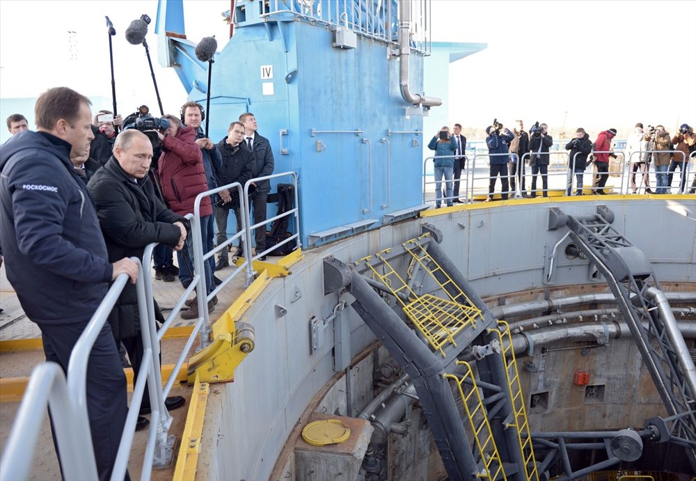 Tổng thống Putin thị sát xây dựng Vostochny Cosmodrome năm 2015. Ảnh: Sputnik