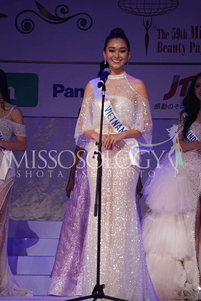 Tường San tự tin thuyết trình tại chung kết Miss International 2019. Ảnh: CMH.