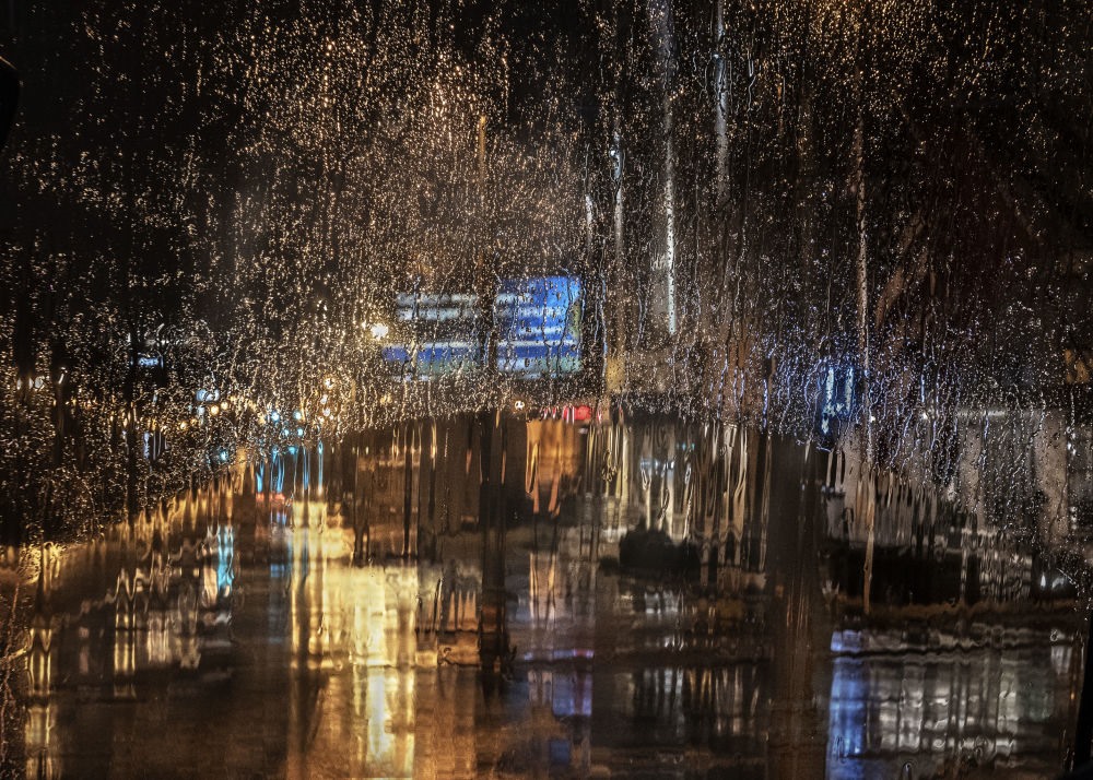 Với bức ảnh “Rain in the City” (Mưa trong thành phố), nhiếp ảnh gia Christine Holt lọt vào vòng chung kết của cuộc thi Weather Photographer of the Year 2019.
