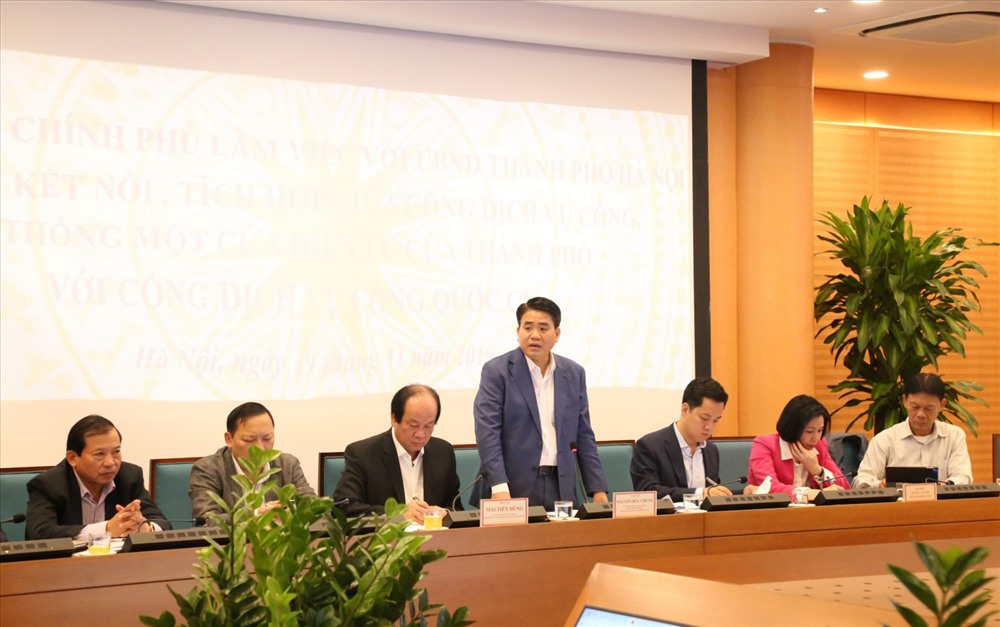 Chủ tịch UBND TP. Hà Nội Nguyễn Đức Chung phát biểu tại buổi làm việc. Ảnh: VGP/Gia Huy