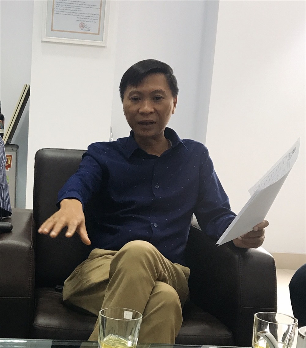 Ông Cao Văn Quý - Phó Tổng GĐ Công ty CP Cấp nước Hải Phòng trao đổi với phóng viên. Ảnh MD