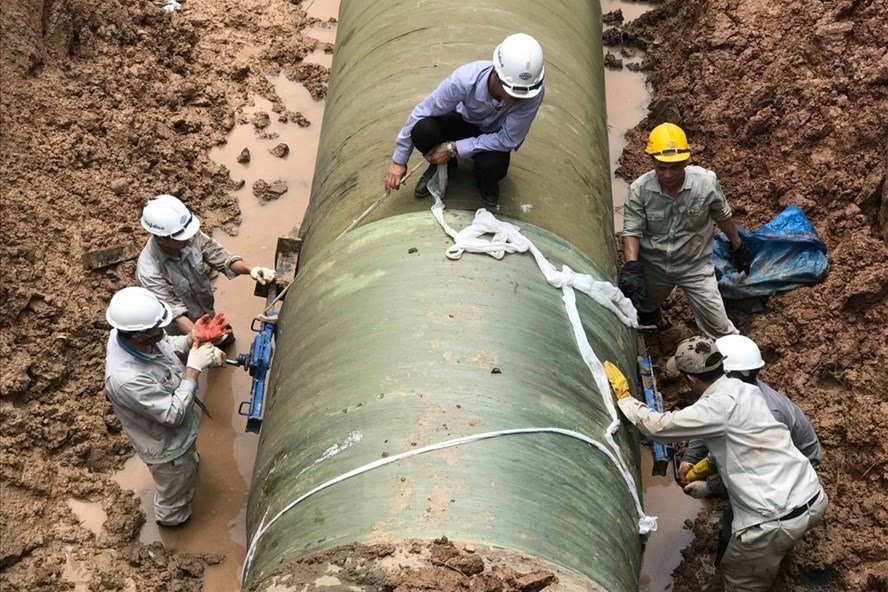 Đường ống sông Đà được khắc phục sau sự cố vỡ 7.2019. Ảnh: GC