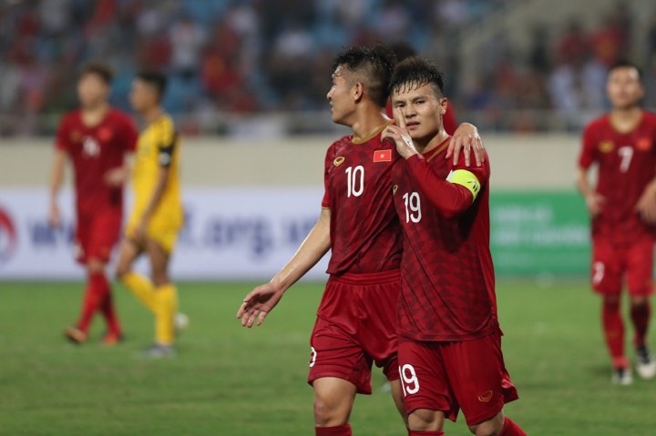Quang Hải từng mang băng đội trưởng tại Vòng loại U23 Châu Á 2020. Ảnh: Sơn Tùng