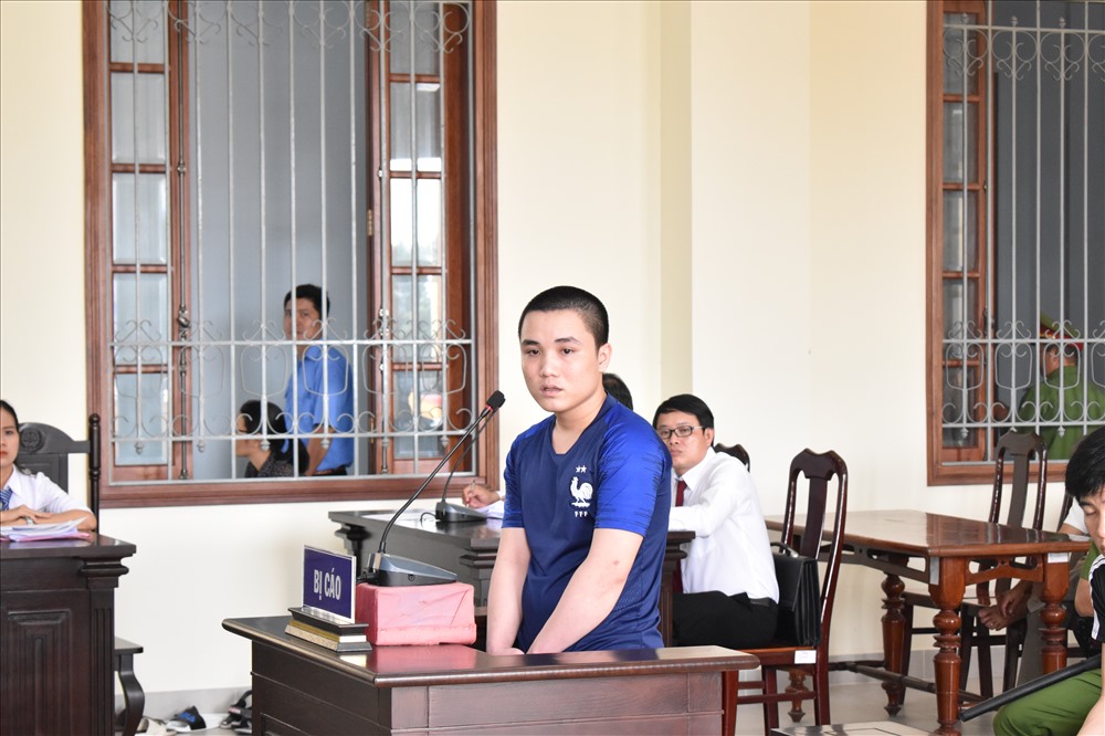 Bị cáo Lê Hữu Quang tại phiên tòa sơ thẩm. Ảnh: Thành Nhân.