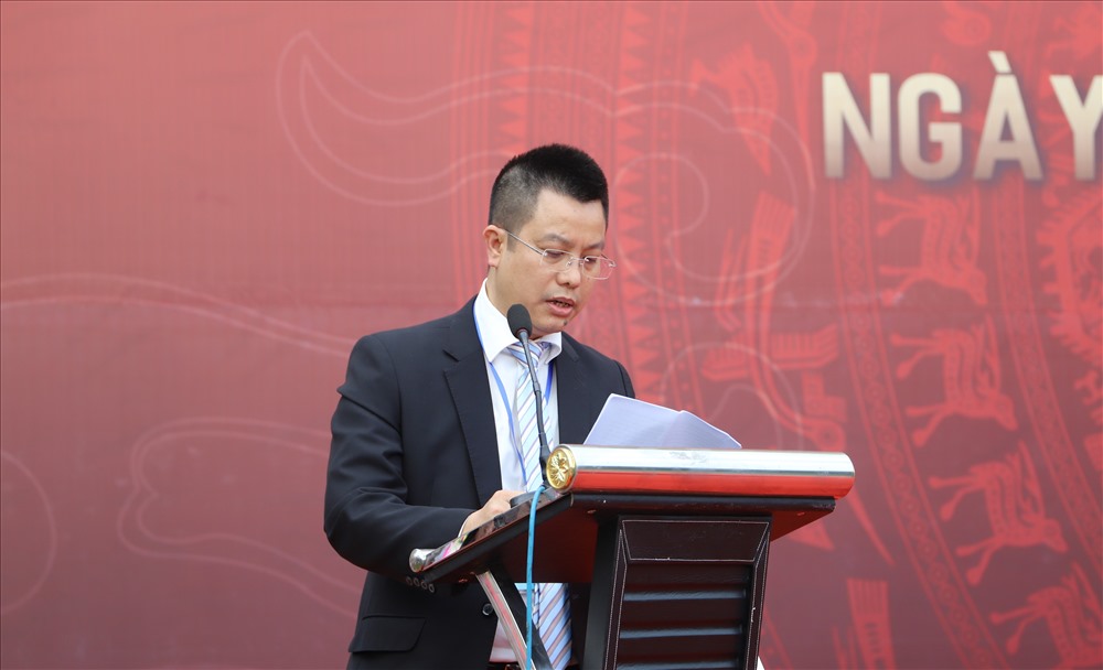 Ông Trần Văn Mạnh phát biểu tại lễ khai mạc. Ảnh: NH.
