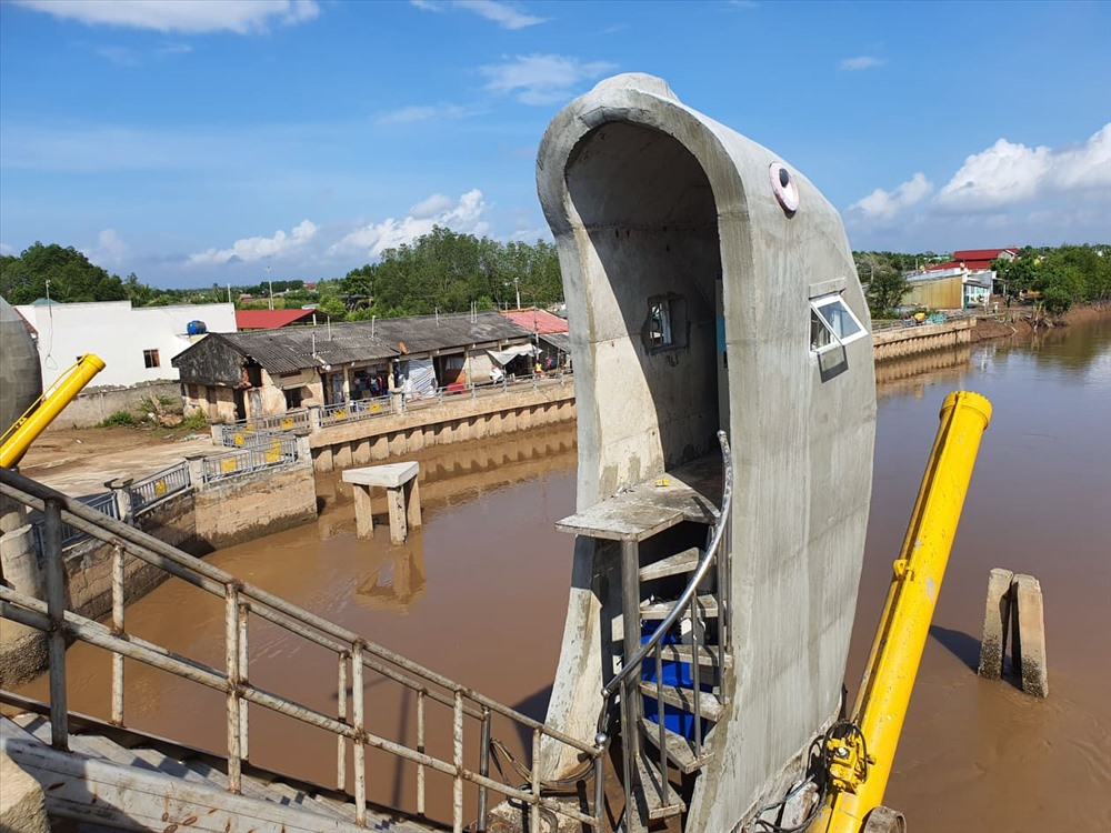 Sẽ có quy trình chống ngập mới cho Thành phố Bạc Liêu sau khi vận hành công trình chống ngập gây ngập nhà dân (ảnh Nhật Hồ)