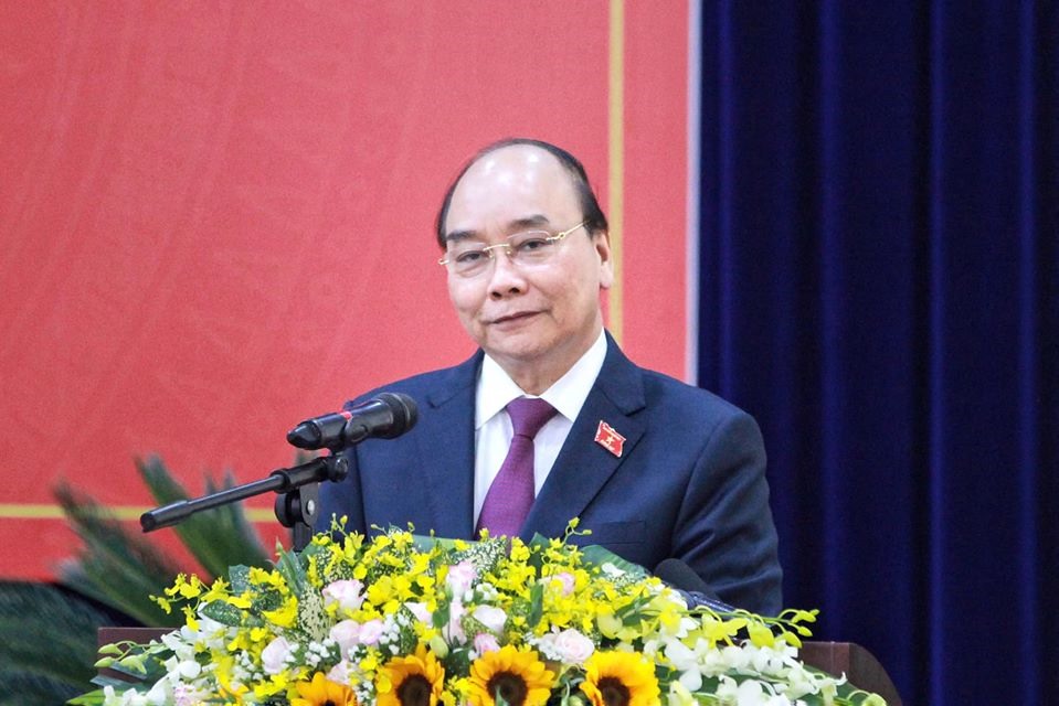 Thủ tướng Nguyễn Xuân Phúc phát biểu tại cuộc tiếp xúc cử tri chiều 30.11 - ảnh CTV