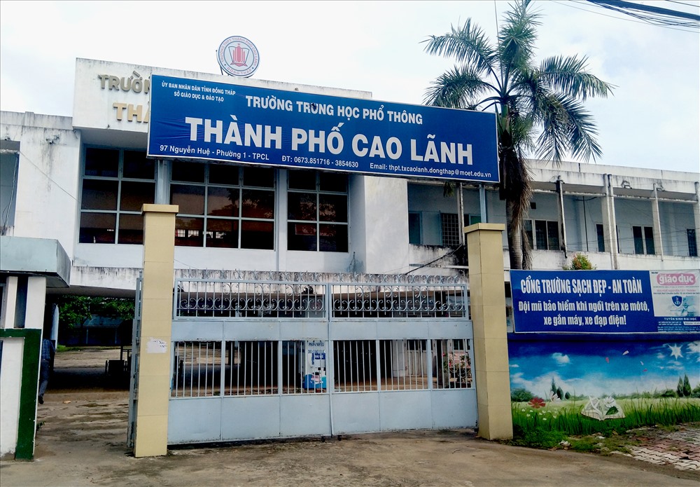 Trường THPT TP. Cao Lãnh nơi xảy ra vụ lạm thu. Ảnh: Thanh Mai