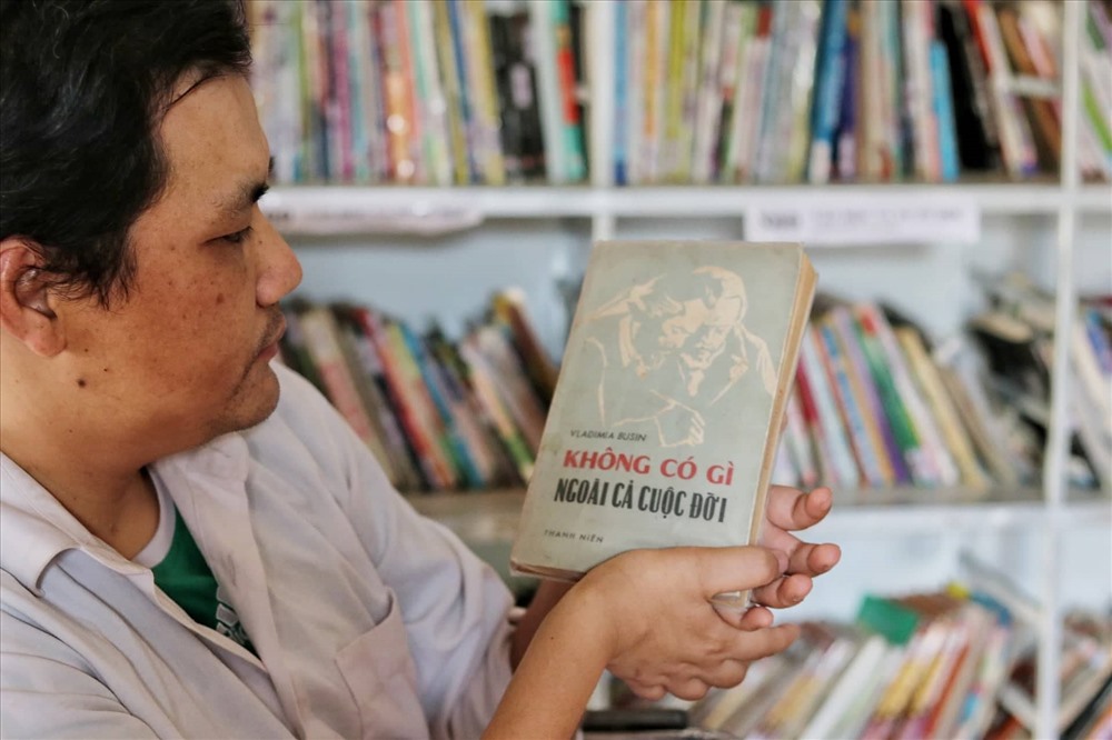 Thư viện của anh Trường giúp các em nhỏ vùng nông thôn có cơ hội được tiếp cận vốn tri thức nhân loại.