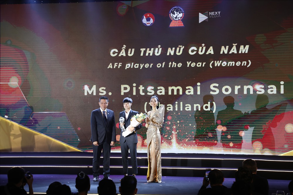 Danh hiệu cầu thủ nữ xuất sắc nhất thuộc về Pitsamai Sornsai (Thái Lan).