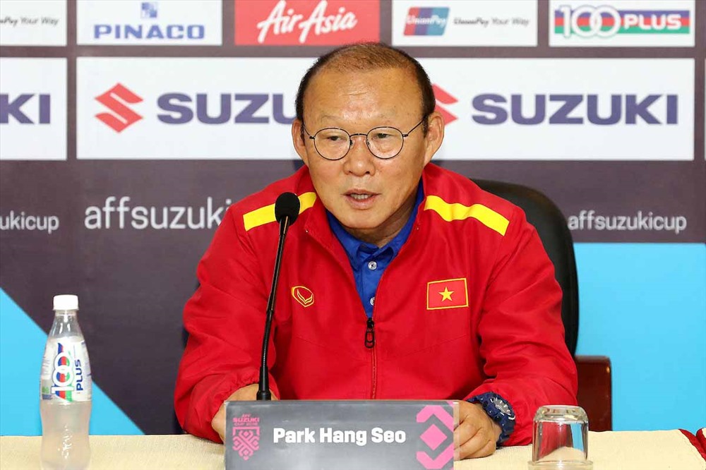 HLV Park Hang-seo chốt danh sách 28 cầu thủ sang Hàn Quốc tập huấn. Ảnh: D.P