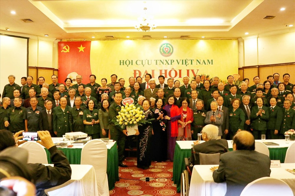 Ban chấp hành mới của Hội Cựu thanh niên xung phong Việt Nam lần IV nhiệm kỳ (2019 - 2024). Ảnh: Lan Nhi.