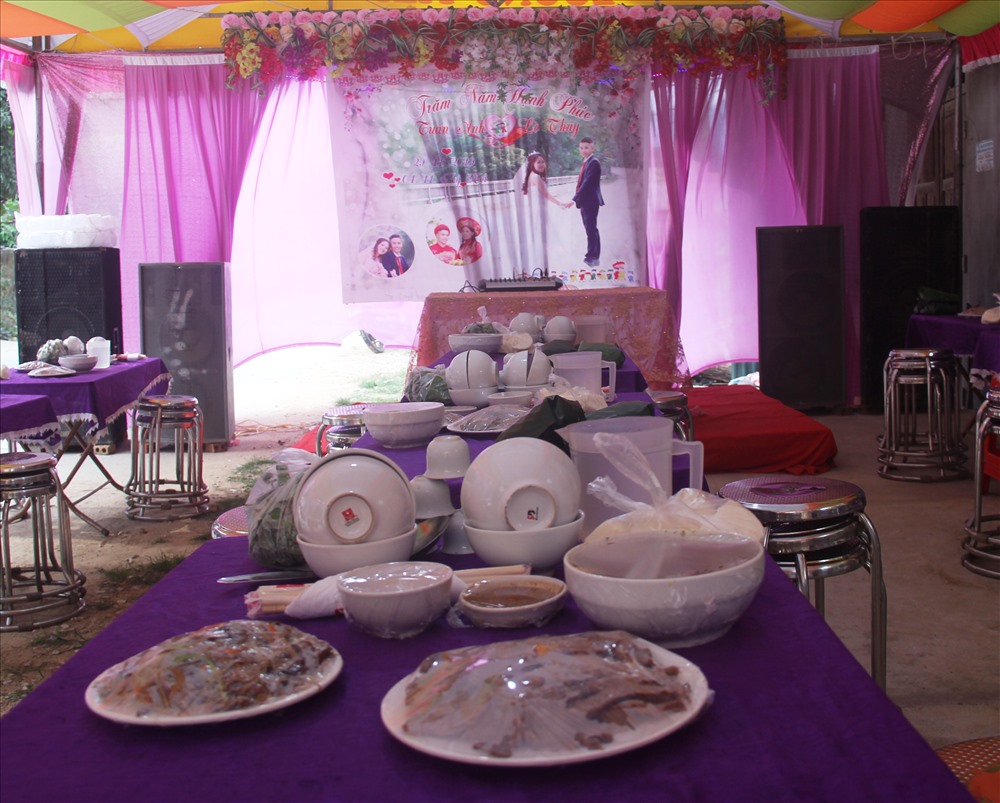 Tiệc cưới của đồng bào dân tộc Thái ở bản Lót, xã Hiền Chung, huyện Quan Hóa, Thanh Hóa Ảnh: Nguyễn Trường