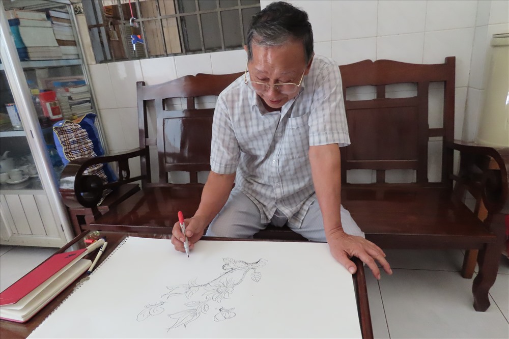 Tận mắt xem cách tạo 1 tác phẩm tranh độc đáo ở làng nghề trăm tuổi