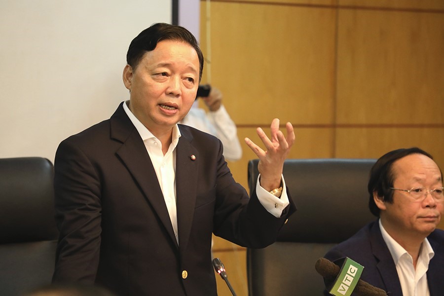 Bộ trưởng Trần Hồng Hà nêu giải pháp trước tình trạng ô nhiễm không khí. Ảnh: Thanh Tùng