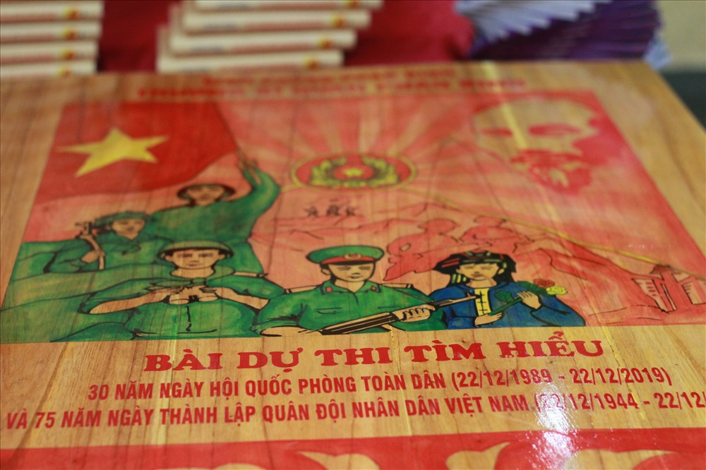 Trong đó Bài dự thi tìm hiểu 30 năm ngày hội Quốc phòng toàn dân và 75 năm ngày thành lập Quân đội Nhân dân Việt Nam của nhóm tác giả Trường Sĩ quan pháo binh - Binh chủng Pháo binh thu hút được sự chú ý của nhiều người bởi cách trình bày ấn tượng.