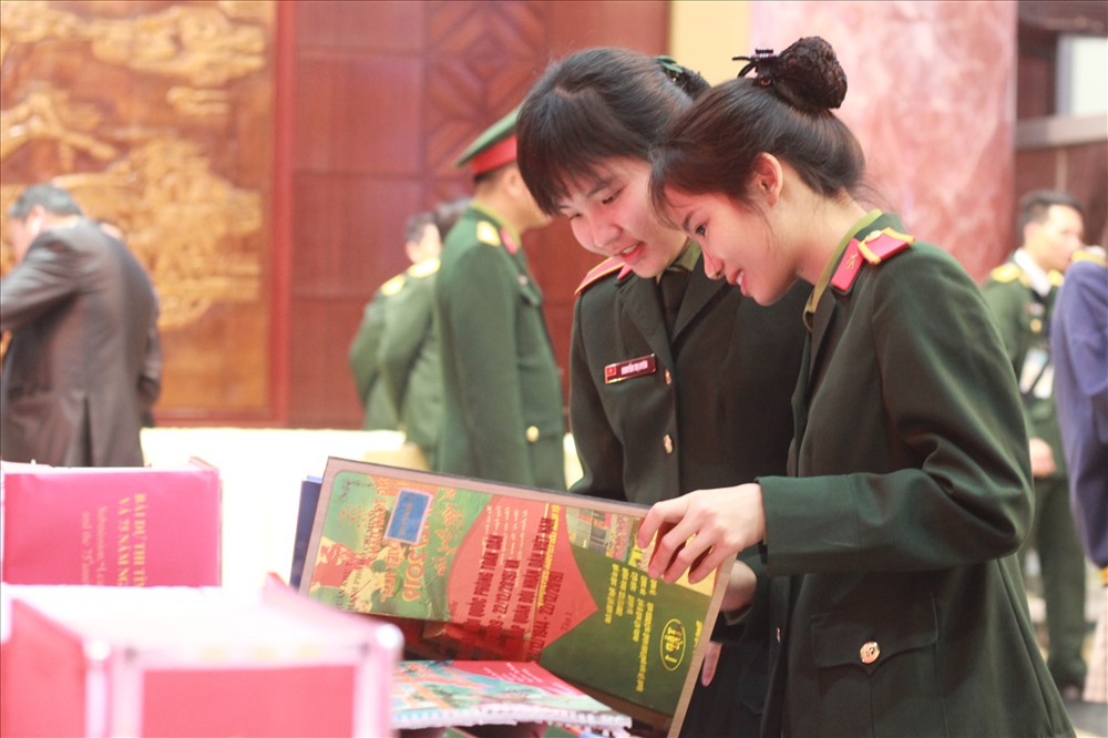 Cuộc thi tìm hiểu 30 năm ngày hội Quốc phòng toàn dân; 75 năm ngày thành lập quân đội Nhân dân Việt Nam nhận được rất nhiều bài dự thi trên khắp cả nước.