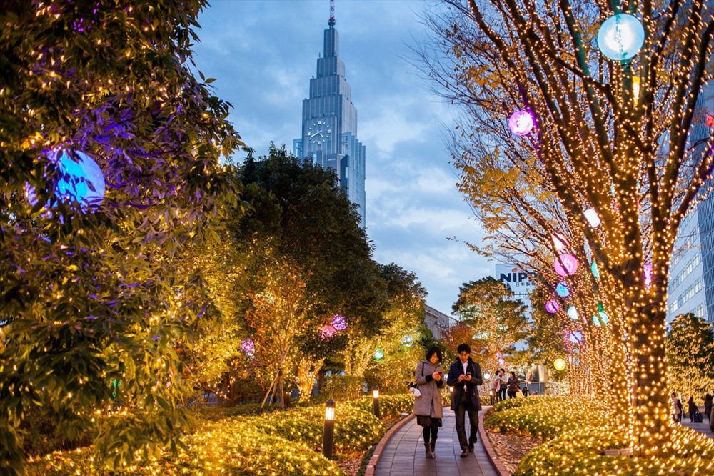 Tokyo là một thành phố ở Châu Á cũng không thể bỏ qua trong dịp Giáng sinh. Ảnh minh họa