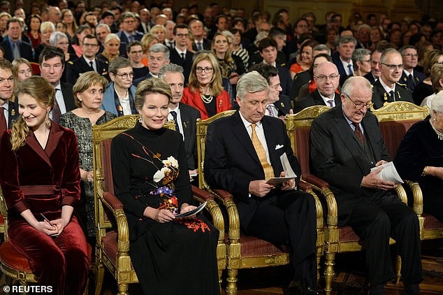 Gia đình hoàng gia Bỉ tham gia buổi hòa nhạc Giáng sinh trước khi chính thức nghỉ lễ.