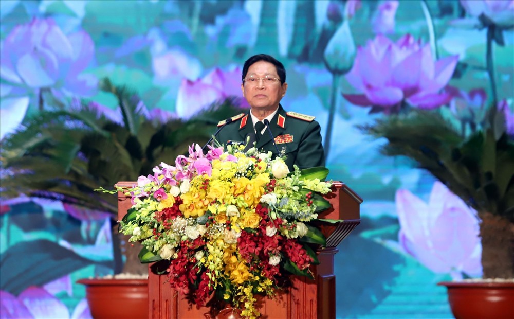Đại tướng Ngô Xuân Lịch - Bộ trưởng Bộ Quốc phòng phát biểu tại buổi lễ. Ảnh PV
