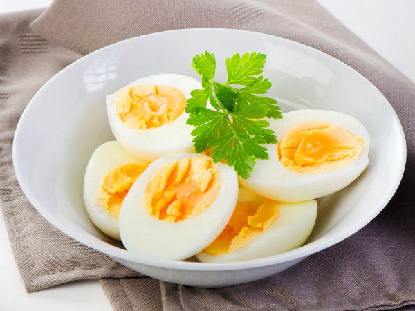Ăn trứng luộc mỗi sáng sẽ giúp não bộ cải thiện và ổn định tâm lý.
