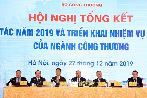 Thủ tướng Nguyễn Xuân Phúc và lãnh đạo Bộ Công Thương tại Hội nghị