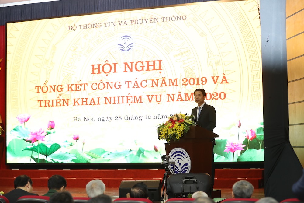 Bộ trưởng Bộ TTTT Nguyễn Mạnh Hùng phát biểu tại Hội nghị. Ảnh: LN.