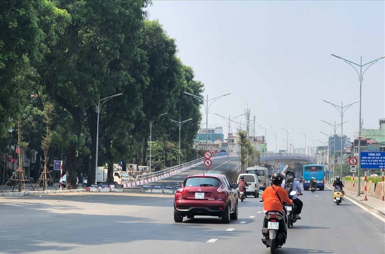 Giai đoạn 1 của dự án xây dựng cầu vượt tại nút giao An Dương - đường Thanh Niên đã hoàn thành, đưa vào khai thác sử dụng từ ngày 11.10.2018. Ảnh: PV
