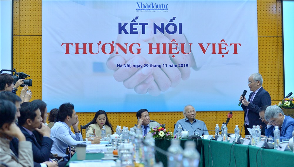 Tọa đàm “Kết nối thương hiệu Việt“.