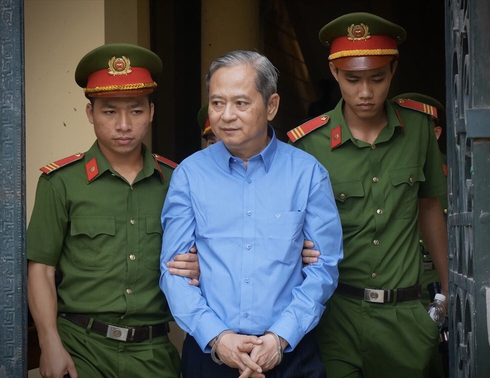 Bị cáo Nguyễn Hữu Tín bị đề nghị mức án 7 - 8 năm tù.