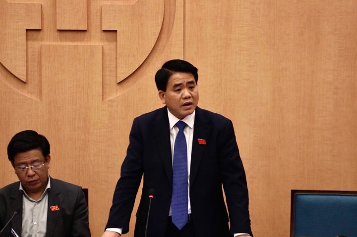 Chủ tịch Chung phát biểu tại buổi thảo luận tổ. Ảnh: N.C