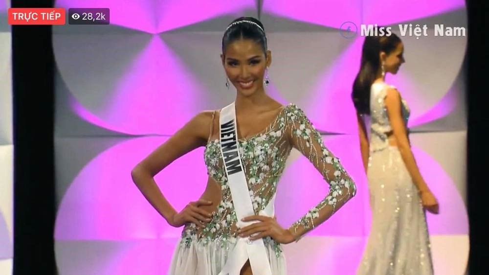 Cùng với kỹ năng trình diễn chuyên nghiệp, tự tin và thần thái, Á hậu Hoàng Thùy đã chinh phục sân khấu Miss Universe. Ảnh: CMH.