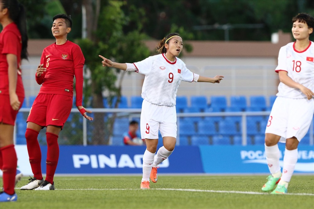 Huỳnh Như được kì vọng sẽ ghi bàn vào lưới đội tuyển nữ Thái Lan. Ảnh: D.P