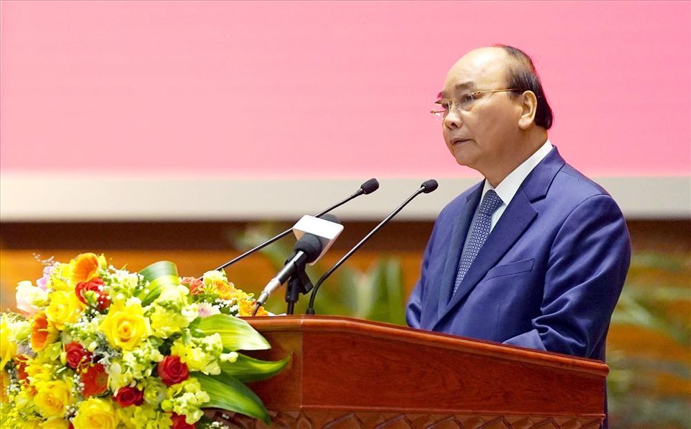 Thủ tướng Nguyễn Xuân Phúc phát biểu tại Hội nghị quân chính toàn quân 2019. Ảnh VGP/Quang Hiếu