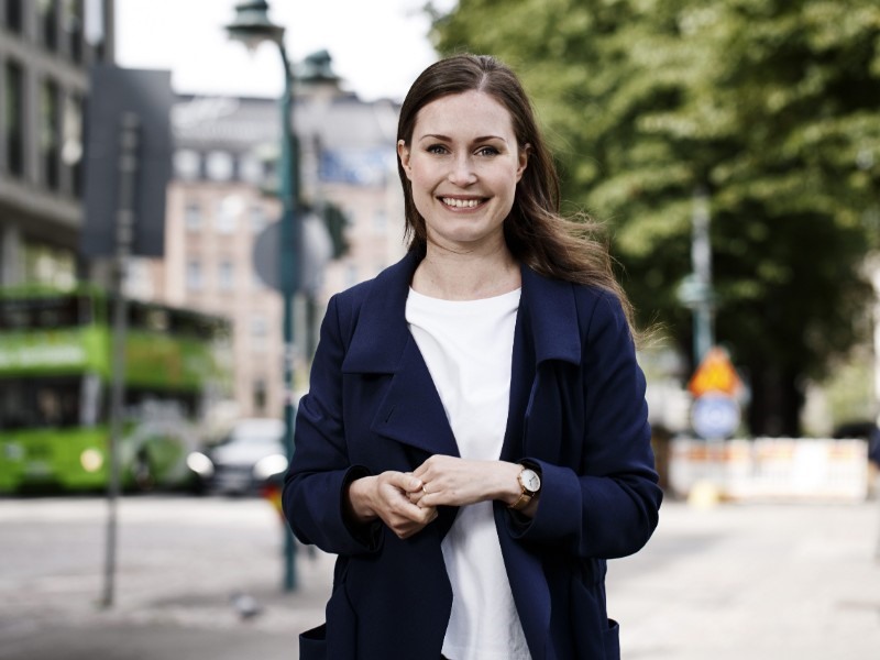 Bà Marin sẽ trở thành thủ tướng đương nhiệm trẻ nhất thế giới khi bà chính thức nhậm chức tuần này.  Bà cũng sẽ trở thành nữ thủ tướng thứ 3 của Phần Lan, sau Thủ tướng Anneli Jäätteenmäki (2003) và Mari Kiviniemi (2010-11). Ảnh: Helsinki Times.