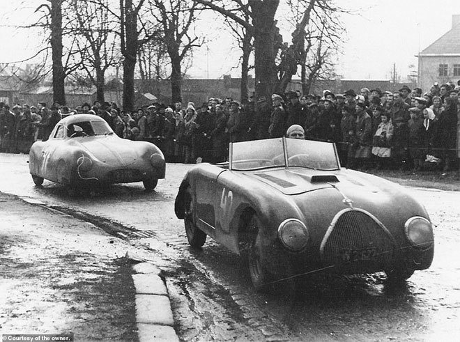 Chiếc Type 64 tại một giải đua ở trường Korneuburg, Áo vào ngày 6.4.1952.