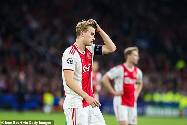 De Ligt là đội trưởng Ajax khi mới 19 tuổi. Ảnh Getty