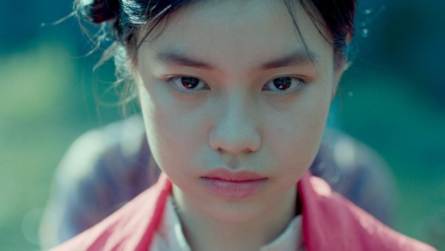 Nguyễn Phương Trà My vào vai Mây - một cô gái 15 tuổi bị gả cho một địa chủ giàu có.