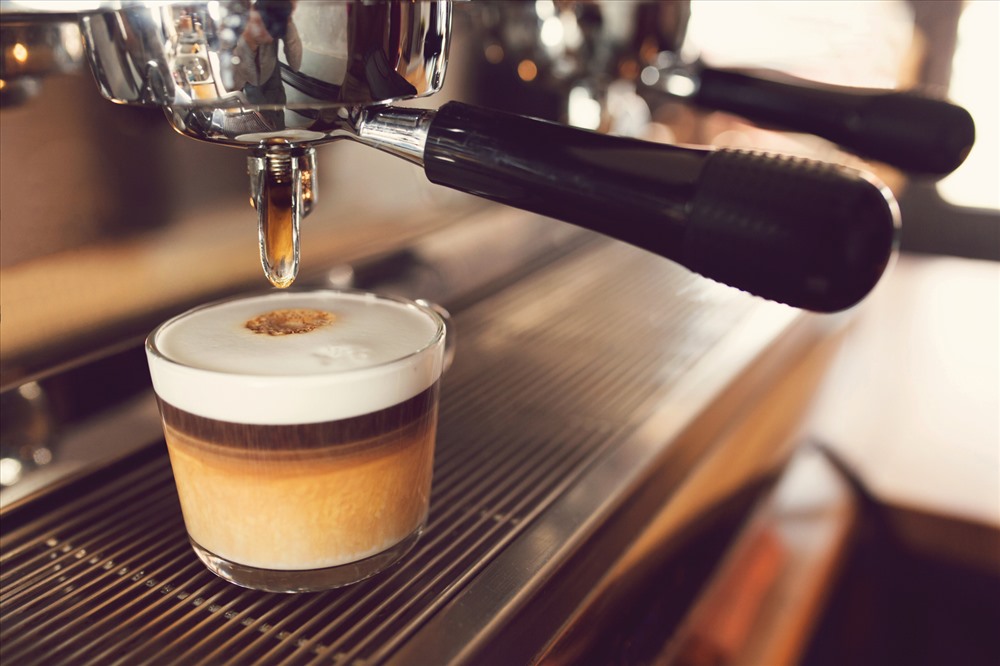 Café pha máy – công thức Italia đã lan truyền khắp thế giới về sự tiện lợi.