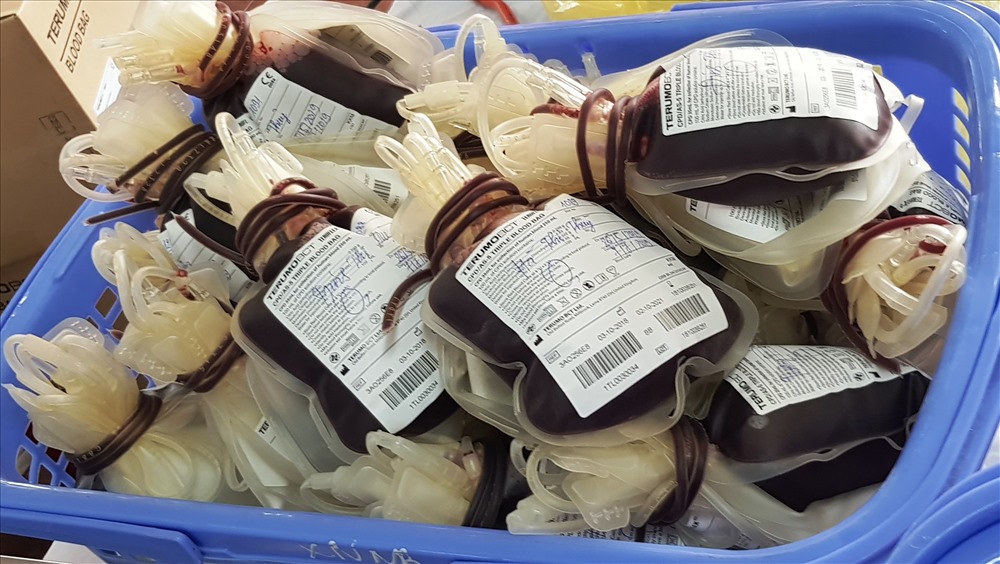 Ban tổ chức đã thu được hơn 400 đơn vị máu. Ảnh: NT
