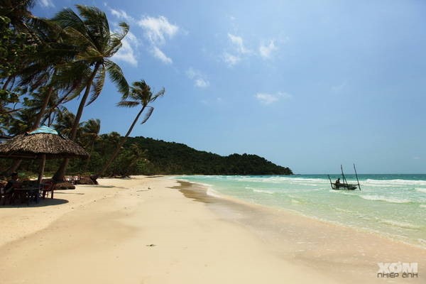 Bãi Kem. Ảnh: lonelyplanet