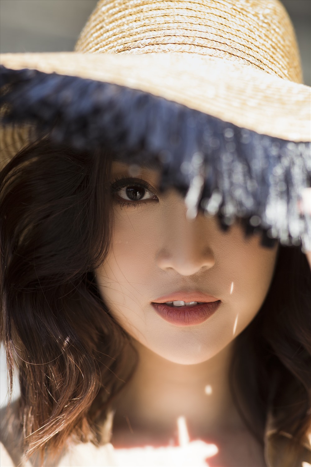 Mặc dù cùng trưởng thành từ cuộc thi Hoa hậu Việt Nam nhưng Đỗ Mỹ Linh và Tiểu Vy mang hai sắc thái và vẻ đẹp kiêu sa khác nhau. Ảnh: Huy Nguyễn.