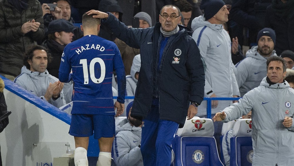 Một mình Hazard là không đủ để Sarri có mùa giải đầu tiên thành công cùng Chelsea. Ảnh: RTE.