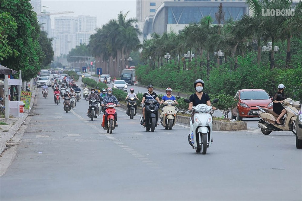 Bên cạnh đó, việc giao đất chỉ định cho nhà đầu tư là chưa đúng với quy định; việc không quy định cụ thể thời điểm giao đất dẫn đến có dự án được giao đất trước khi thực hiện dự án BT và dự án này cũng được giao đất đối ứng khi dự án BT chưa hoàn thiện.