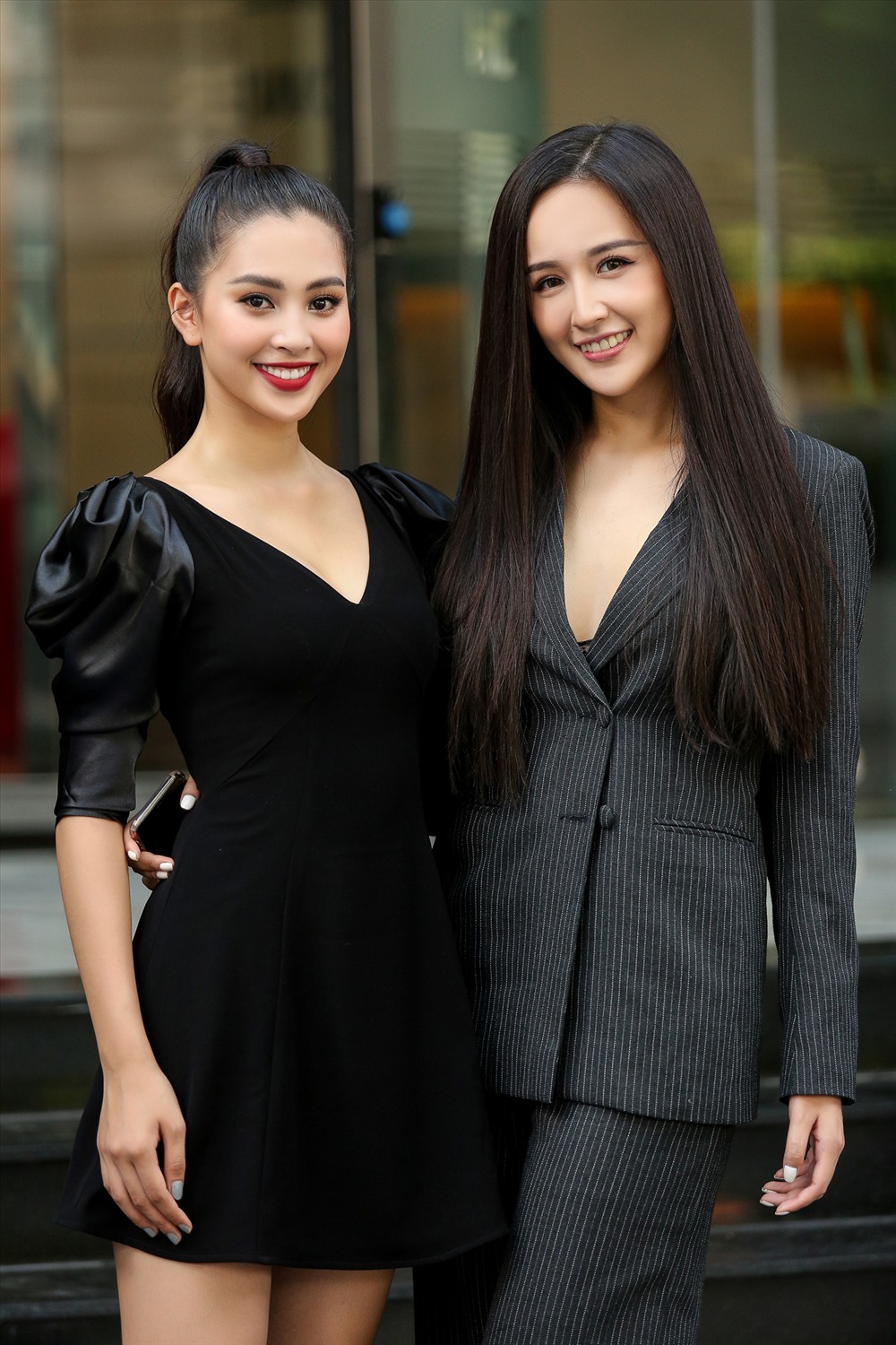 Đây là lần đầu tiên Hoa hậu Mai Phương Thuý và Hoa hậu Tiểu Vy cùng nhau đọ sắc trong một sự kiện.