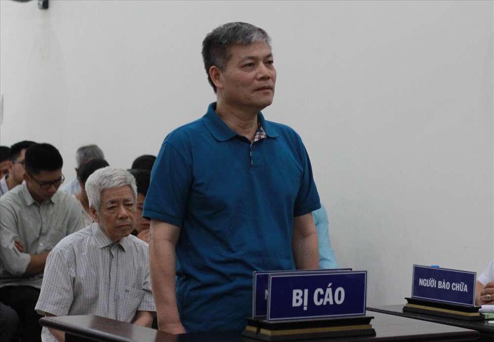 Bị cáo Nguyễn Ngọc Sự (nguyên Chủ tịch HĐTV Vinashin) tại tòa. Ảnh Trần Vương