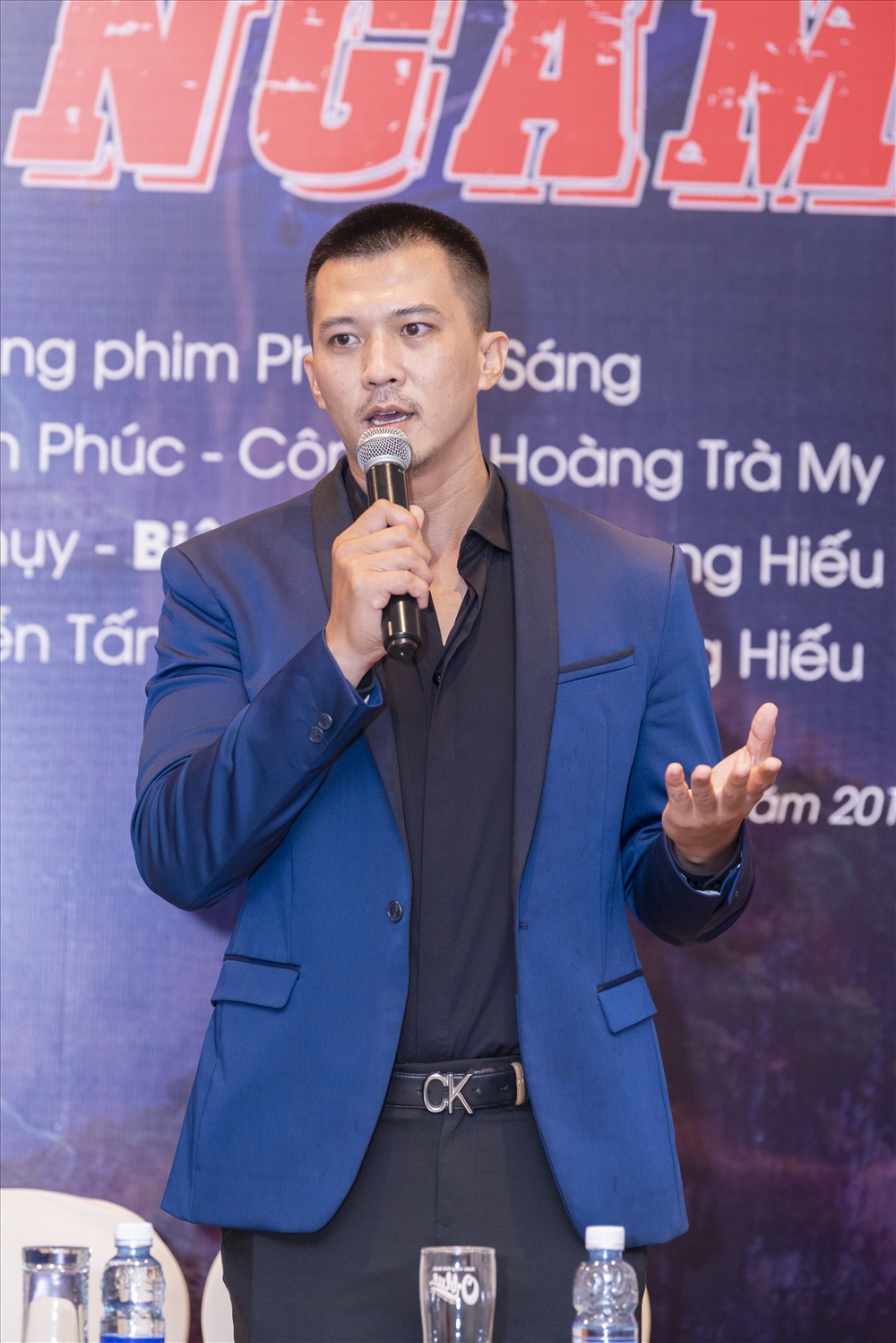 Nam diễn viên kiêm người mẫu Hà Việt Dũng đóng vai Đại uý Đào Hải Triều.