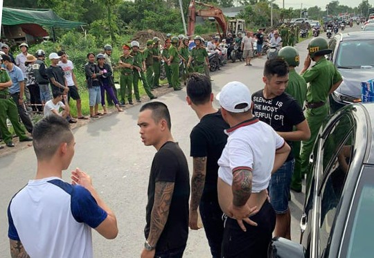 Các đối tượng xăm trổ trong vụ giang hồ chặn xe công an Đồng Nai